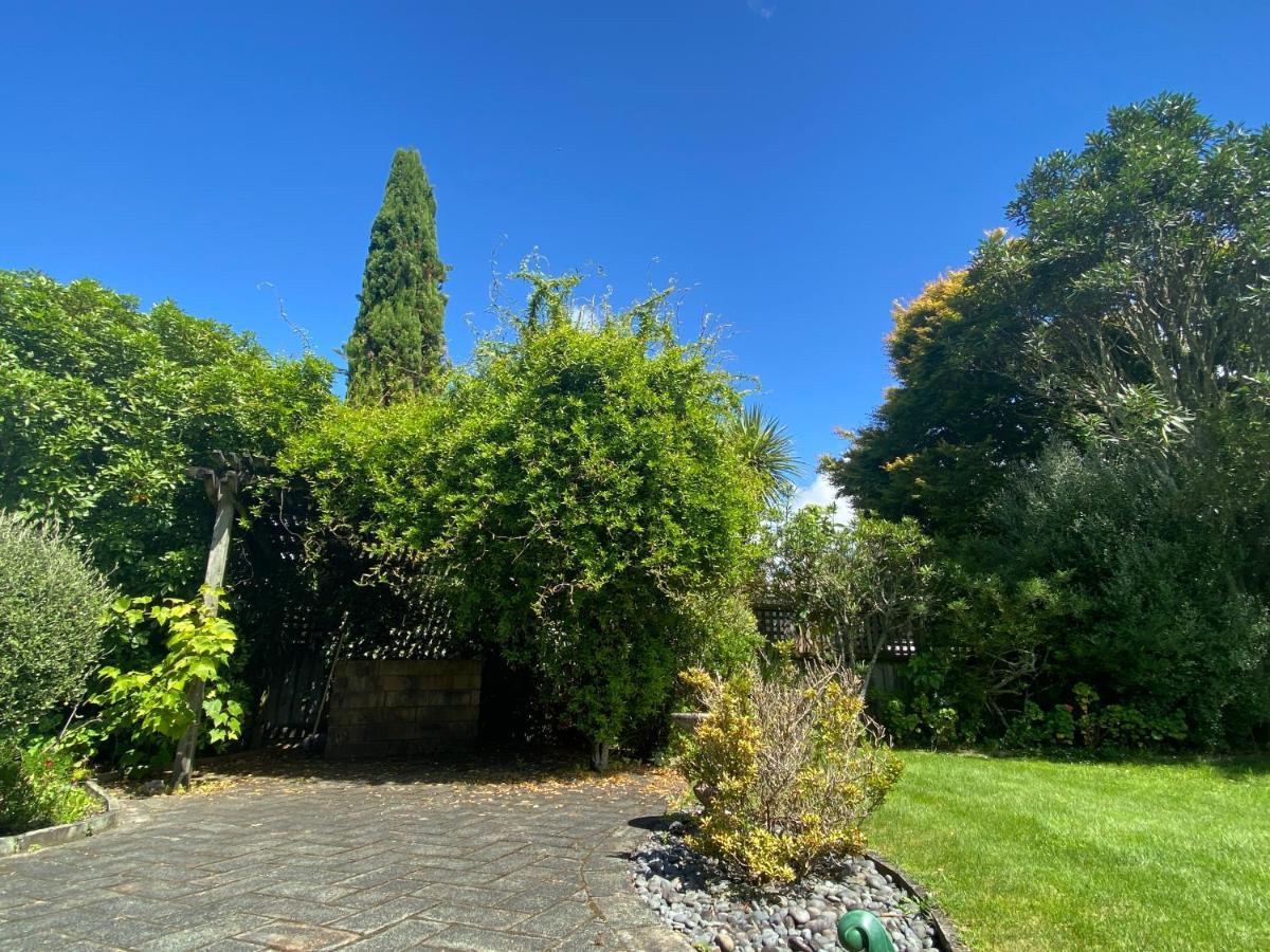 Tranquil Stream Villa Rotorua Exterior photo