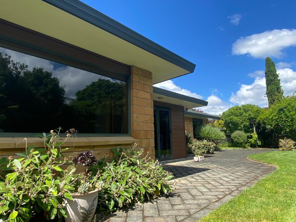 Tranquil Stream Villa Rotorua Exterior photo
